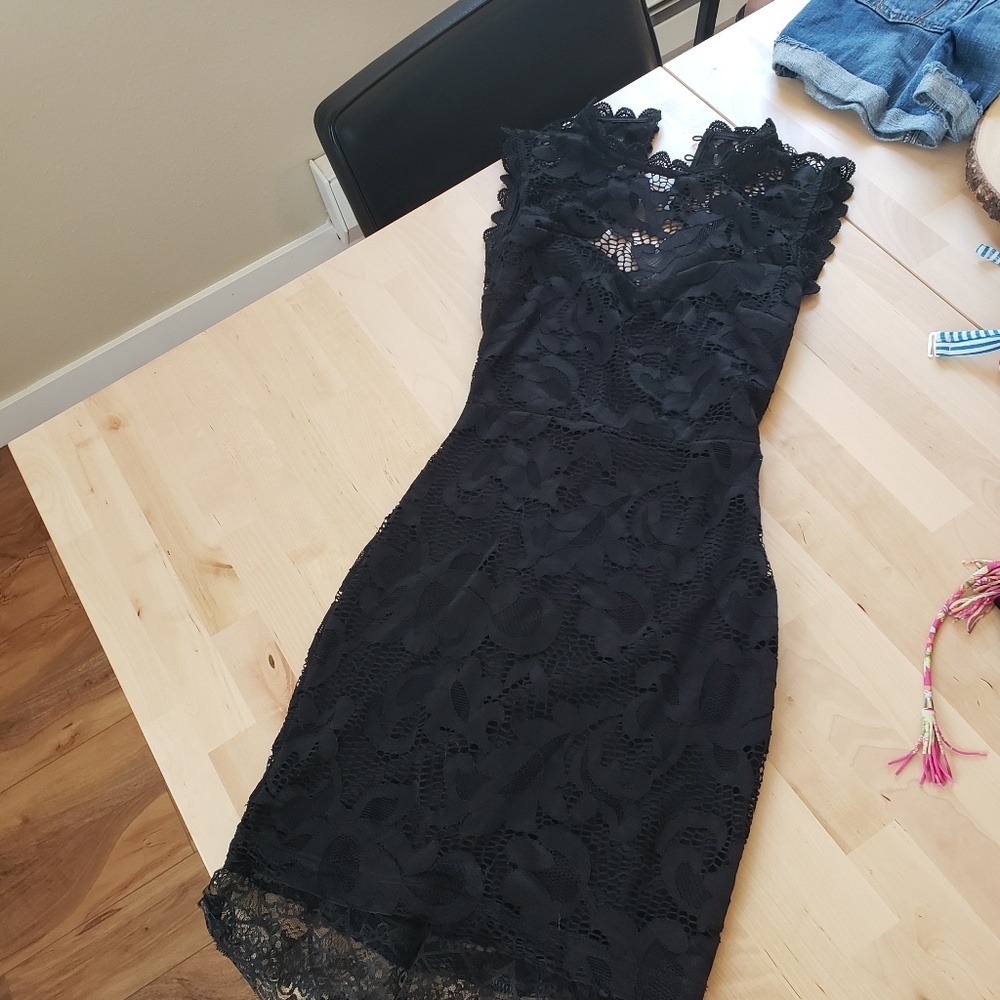Black lace dress xs